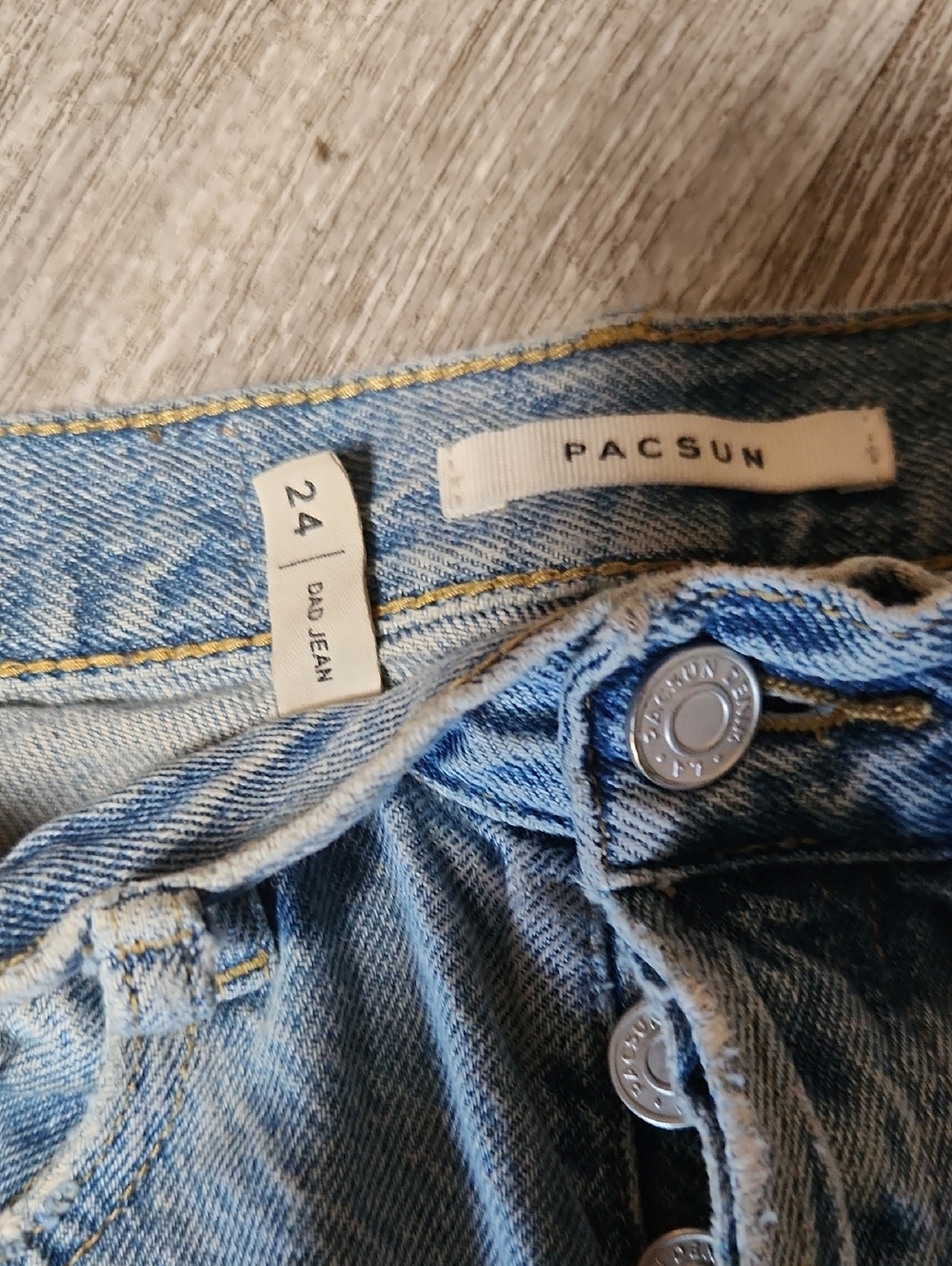 PacSun Women’s Light Blue High-Rise Straight Leg Jeans - Picture 3 of 5